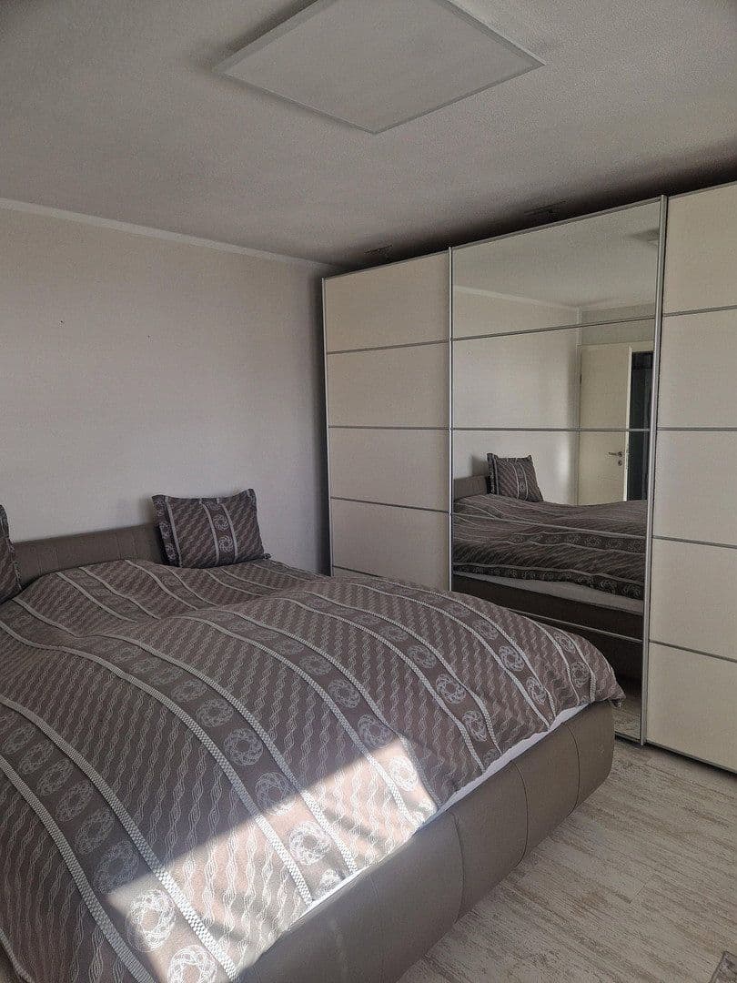 Predaj domu 122 m², pozemek 656 m², Hohe Börde, Sasko-Anhaltsko Predaj domu 122 m², pozemek 656 m², Hohe Börde, Sasko-Anhaltsko