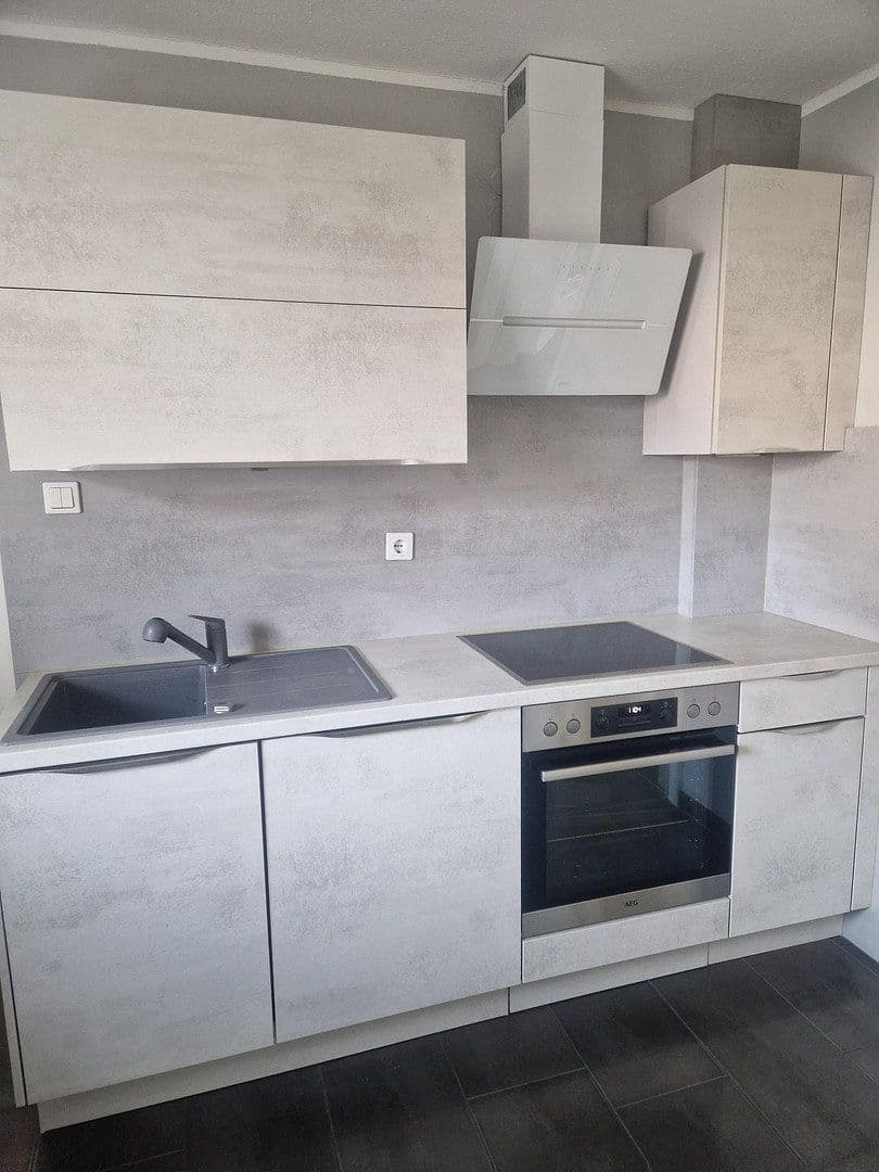 Predaj domu 122 m², pozemek 656 m², Hohe Börde, Sasko-Anhaltsko Predaj domu 122 m², pozemek 656 m², Hohe Börde, Sasko-Anhaltsko