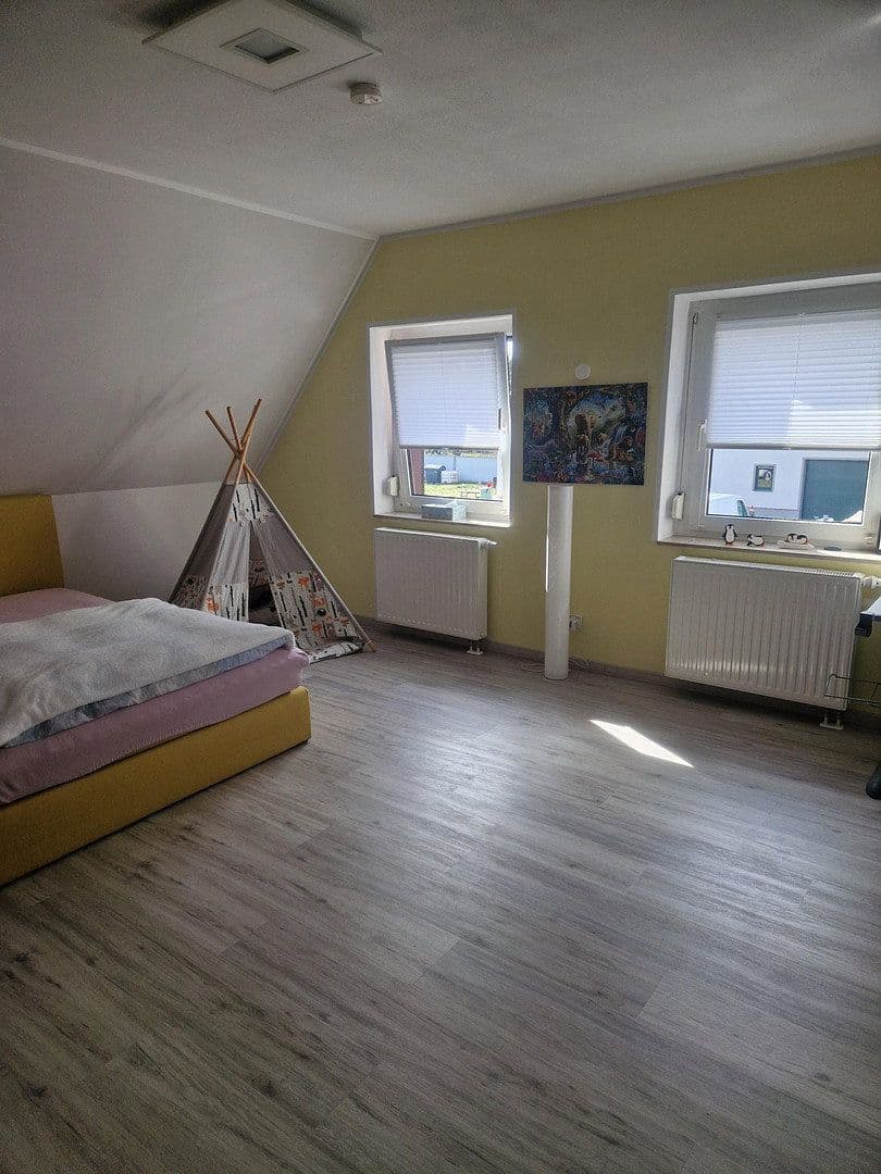 Predaj domu 122 m², pozemek 656 m², Hohe Börde, Sasko-Anhaltsko Predaj domu 122 m², pozemek 656 m², Hohe Börde, Sasko-Anhaltsko