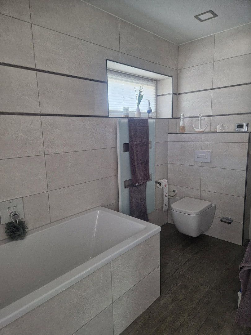 Predaj domu 122 m², pozemek 656 m², Hohe Börde, Sasko-Anhaltsko Predaj domu 122 m², pozemek 656 m², Hohe Börde, Sasko-Anhaltsko