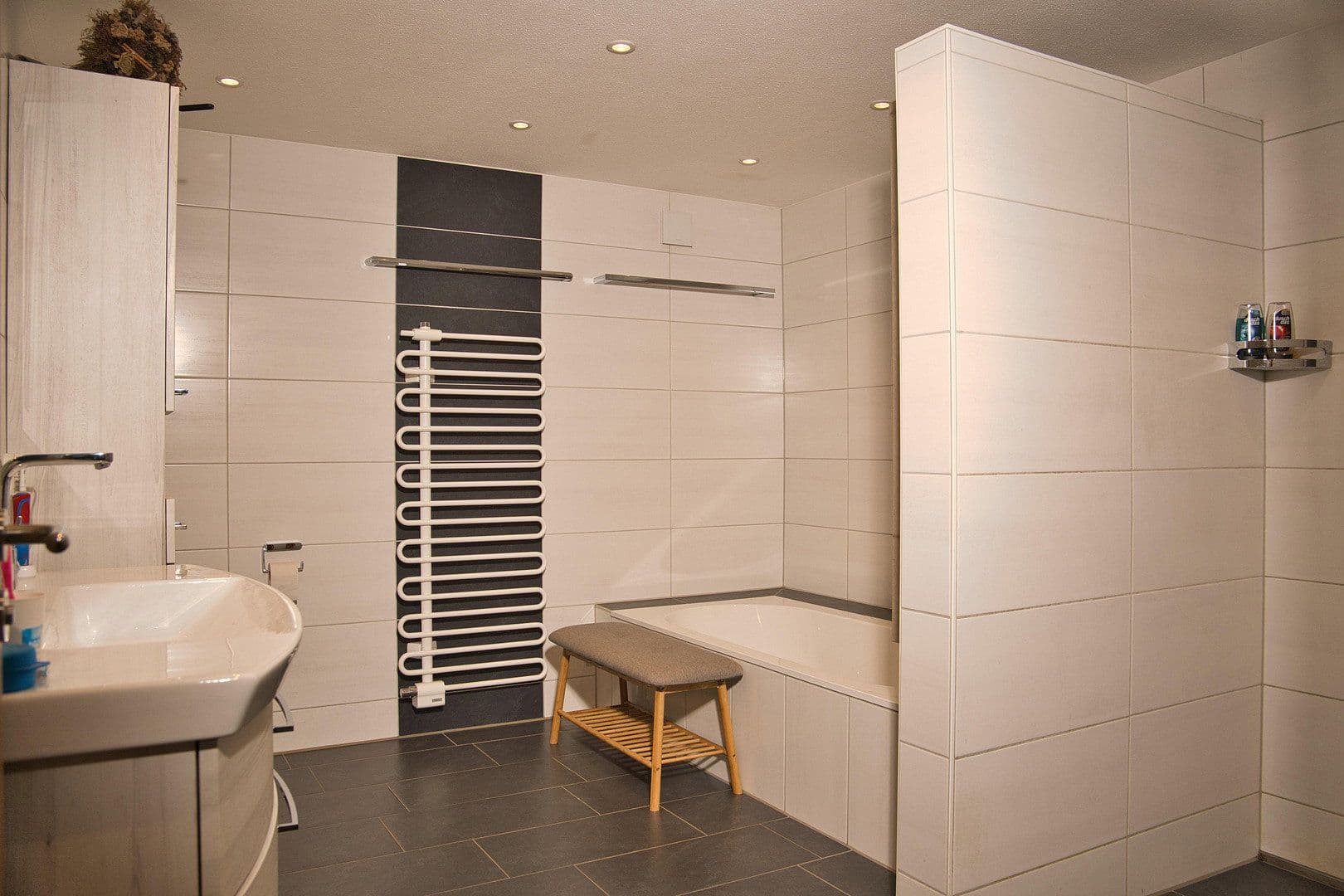 Predaj domu 223 m², pozemek 4.000 m², Wiggensbach, Bavorsko Predaj domu 223 m², pozemek 4.000 m², Wiggensbach, Bavorsko