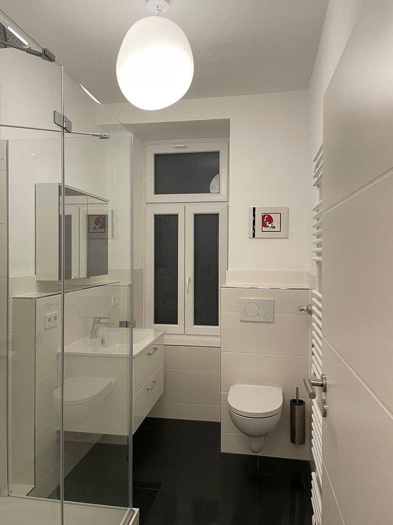 Prenájom bytu 2-izbový 62 m², München, Bavorsko Prenájom bytu 2-izbový 62 m², München, Bavorsko