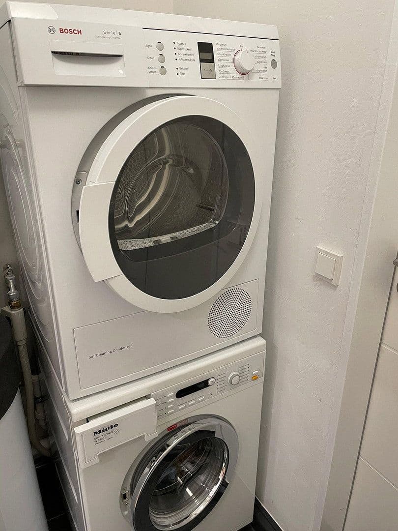 Prenájom bytu 2-izbový 62 m², München, Bavorsko Prenájom bytu 2-izbový 62 m², München, Bavorsko