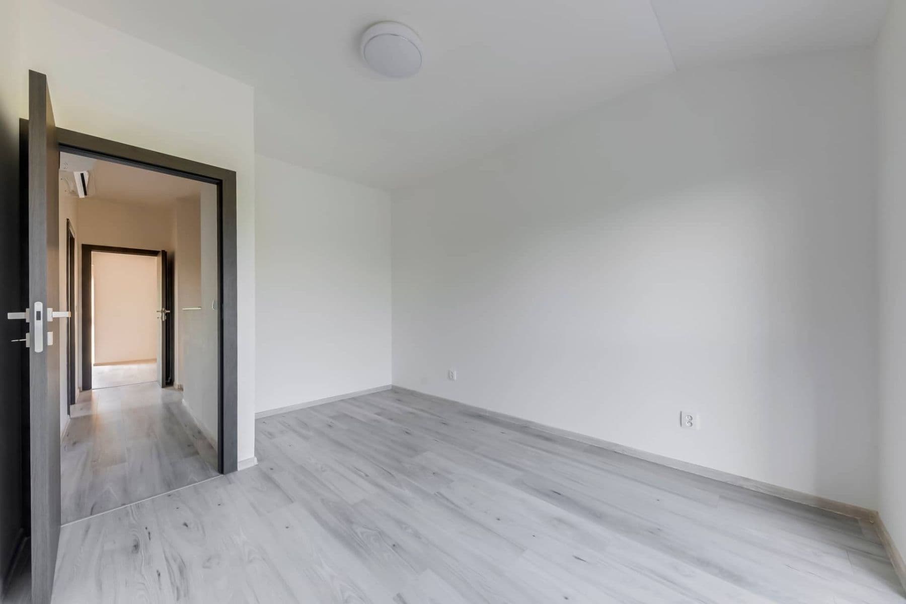 Predaj domu 116 m², pozemek 294 m², Pětihosty, Středočeský kraj Predaj domu 116 m², pozemek 294 m², Pětihosty, Středočeský kraj