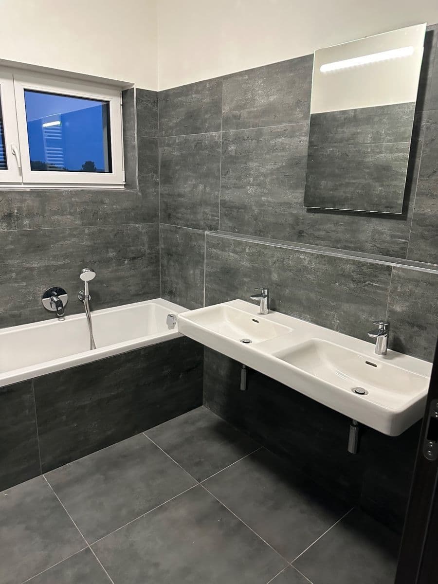 Predaj domu 116 m², pozemek 294 m², Pětihosty, Středočeský kraj Predaj domu 116 m², pozemek 294 m², Pětihosty, Středočeský kraj