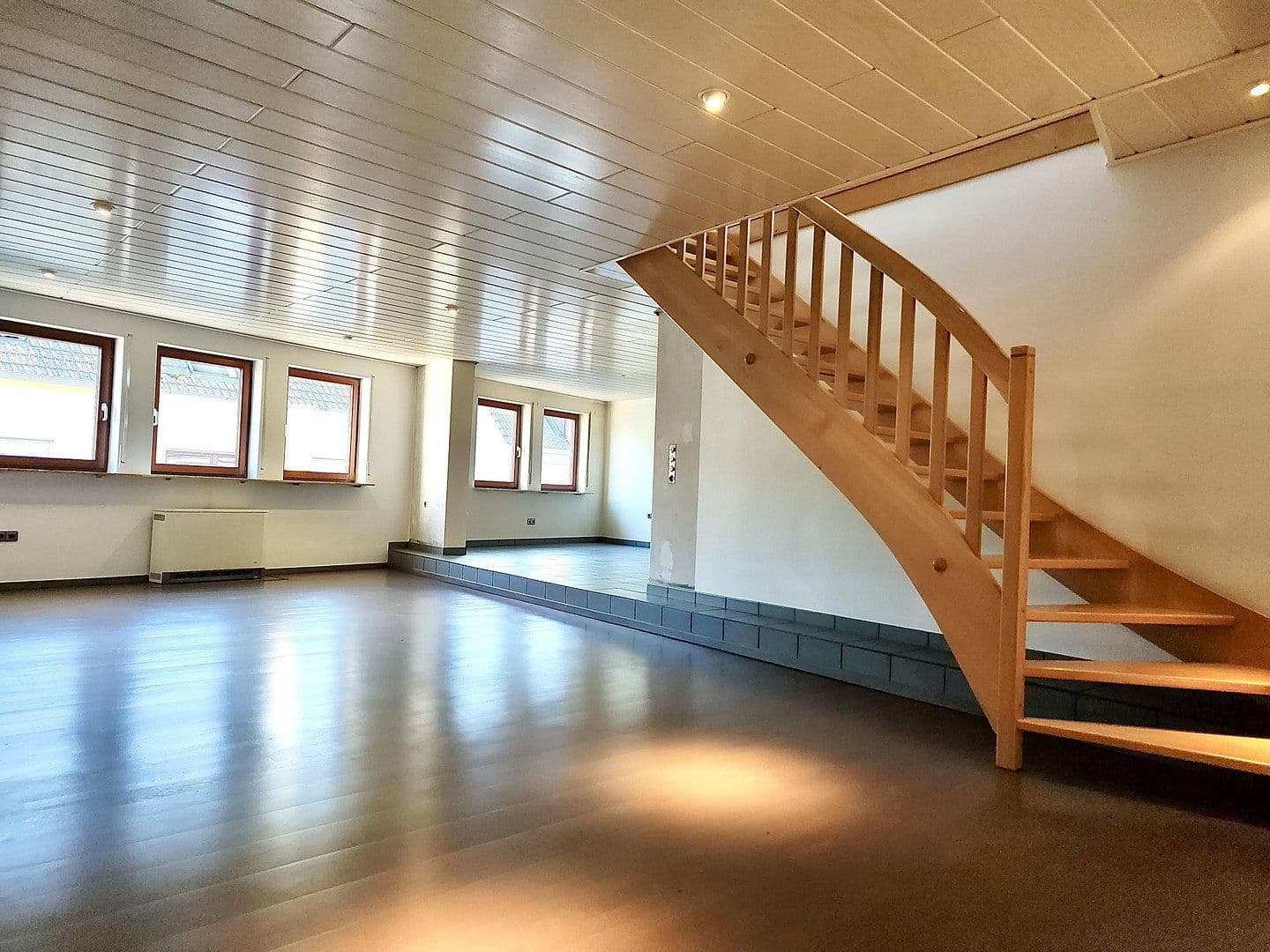 Predaj domu 294 m², pozemek 822 m², Östringen, Bádensko-Wurttembersko Predaj domu 294 m², pozemek 822 m², Östringen, Bádensko-Wurttembersko