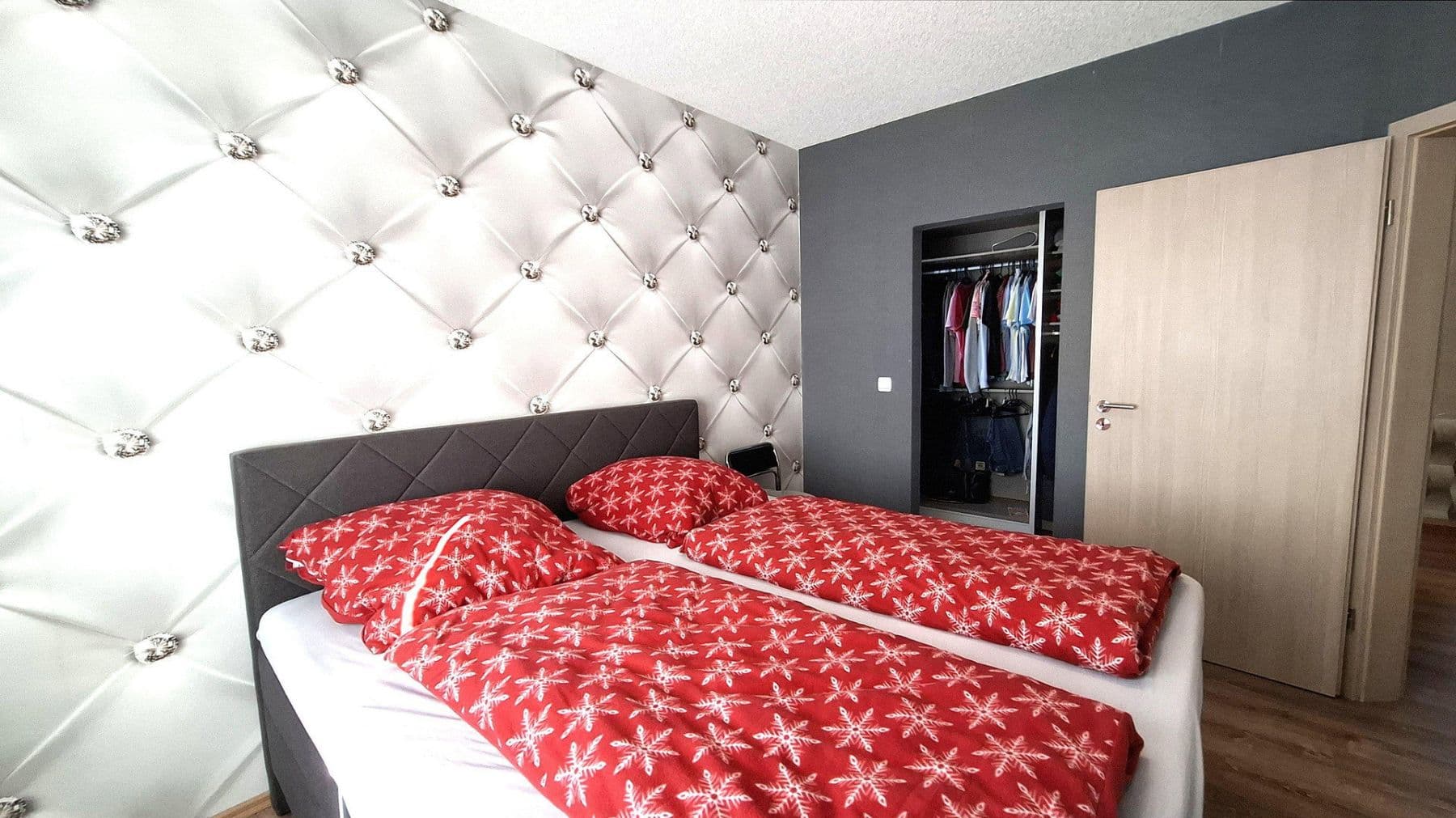 Predaj domu 175 m², pozemek 711 m², Barsinghausen, Dolné Sasko Predaj domu 175 m², pozemek 711 m², Barsinghausen, Dolné Sasko