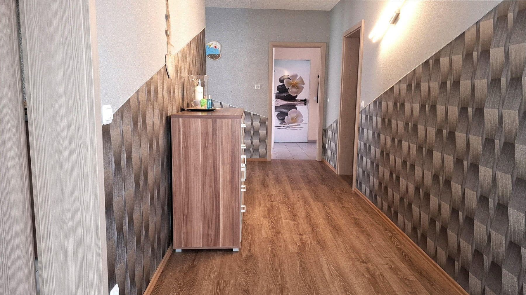Predaj domu 175 m², pozemek 711 m², Barsinghausen, Dolné Sasko Predaj domu 175 m², pozemek 711 m², Barsinghausen, Dolné Sasko
