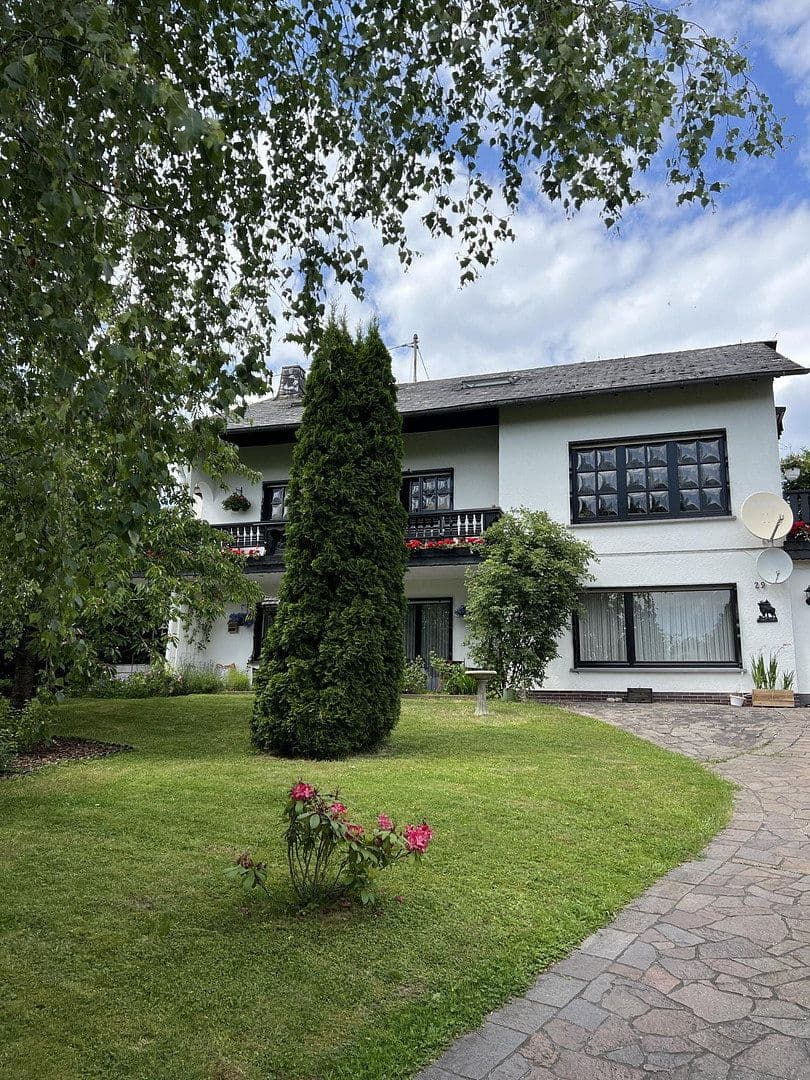 Predaj domu 215 m², pozemek 768 m², Mörsdorf, Porýnie-Falcko Predaj domu 215 m², pozemek 768 m², Mörsdorf, Porýnie-Falcko