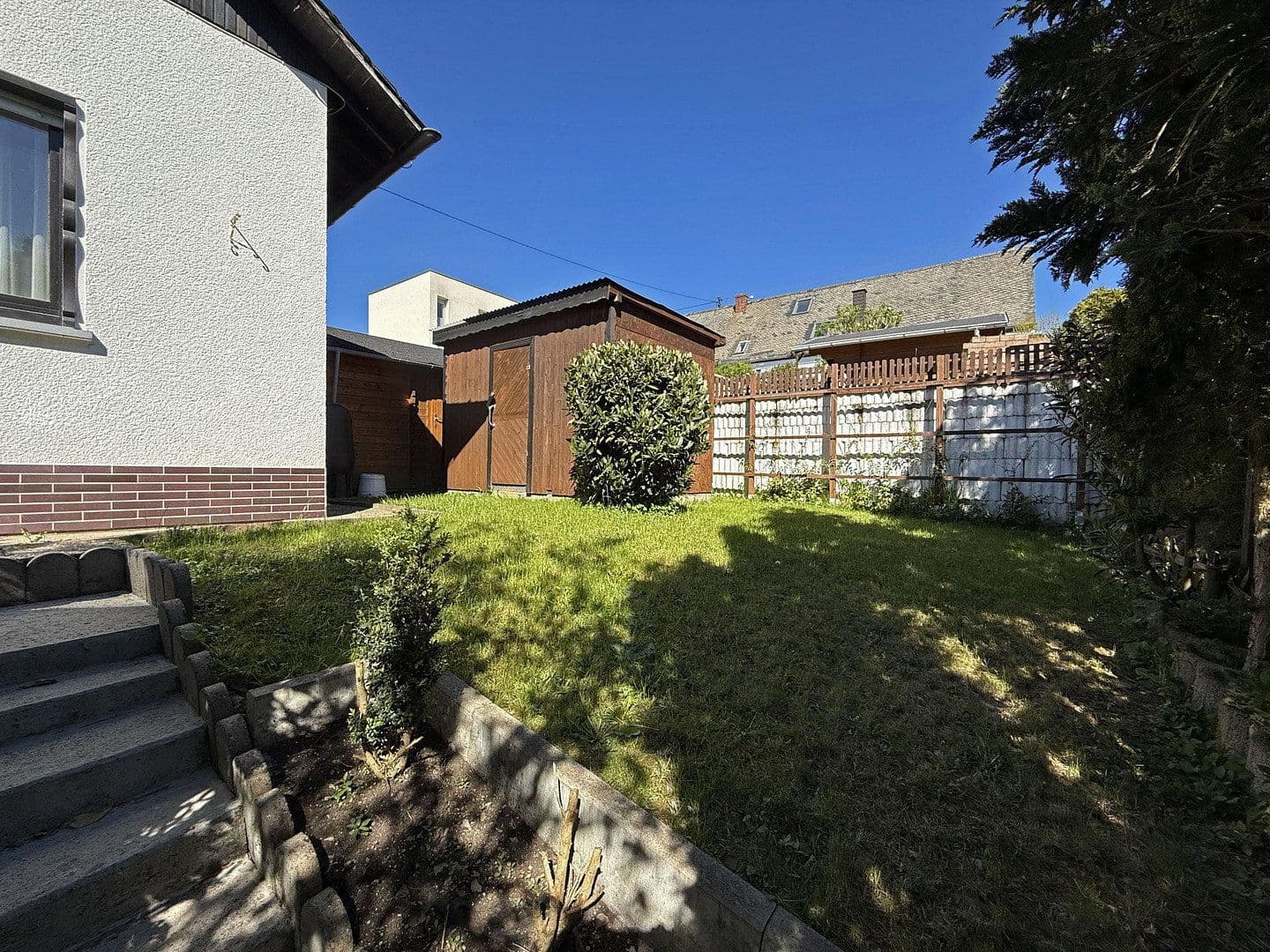 Predaj domu 215 m², pozemek 768 m², Mörsdorf, Porýnie-Falcko Predaj domu 215 m², pozemek 768 m², Mörsdorf, Porýnie-Falcko