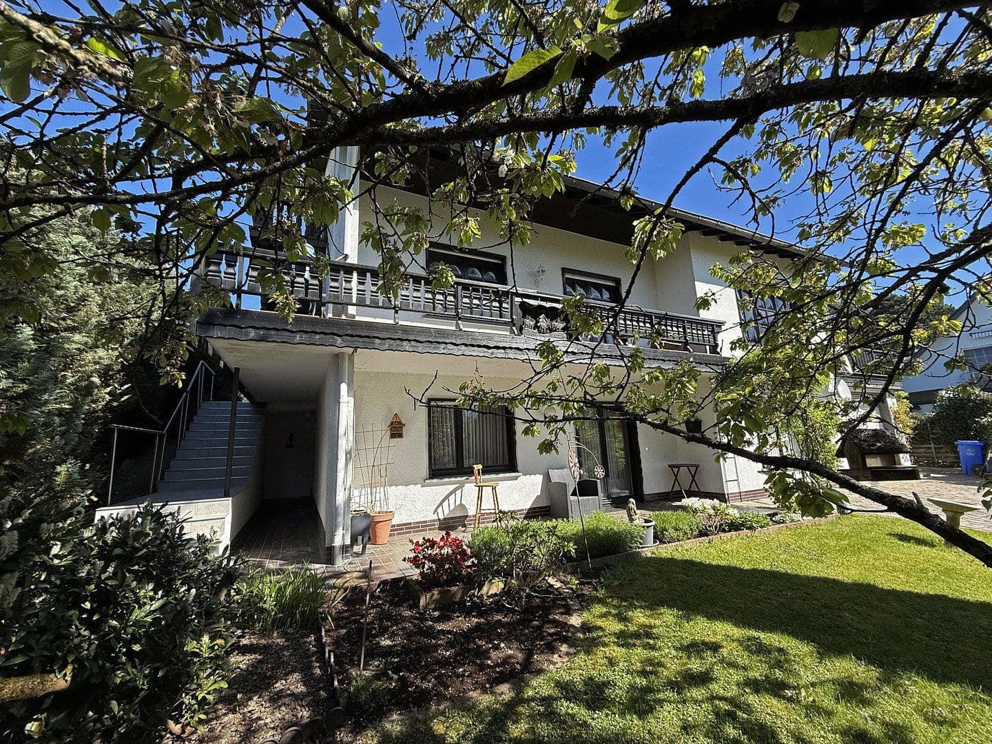 Predaj domu 215 m², pozemek 768 m², Mörsdorf, Porýnie-Falcko Predaj domu 215 m², pozemek 768 m², Mörsdorf, Porýnie-Falcko