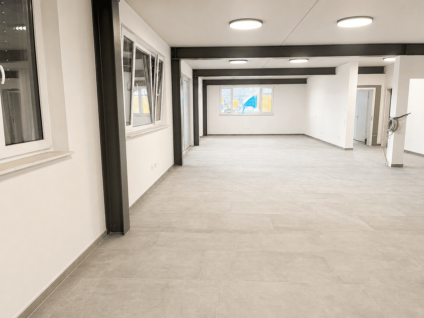 Prenájom kancelárie 153 m², Philippsburg, Bádensko-Wurttembersko Prenájom kancelárie 153 m², Philippsburg, Bádensko-Wurttembersko