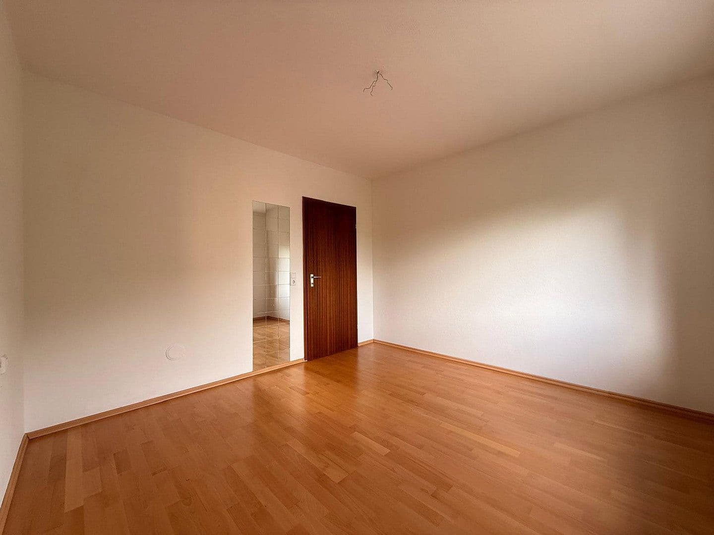 Prenájom bytu 3-izbový 70 m², Nordbahnstr. 99, Kaiserslautern, Porýnie-Falcko Prenájom bytu 3-izbový 70 m², Nordbahnstr. 99, Kaiserslautern, Porýnie-Falcko