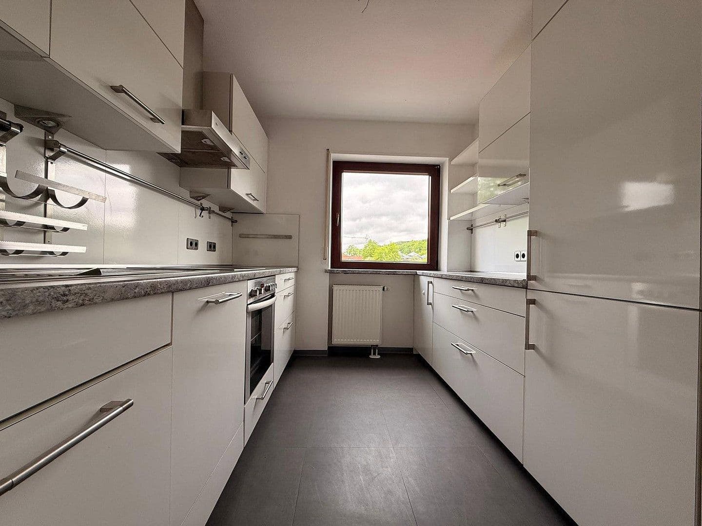 Prenájom bytu 3-izbový 70 m², Nordbahnstr. 99, Kaiserslautern, Porýnie-Falcko Prenájom bytu 3-izbový 70 m², Nordbahnstr. 99, Kaiserslautern, Porýnie-Falcko