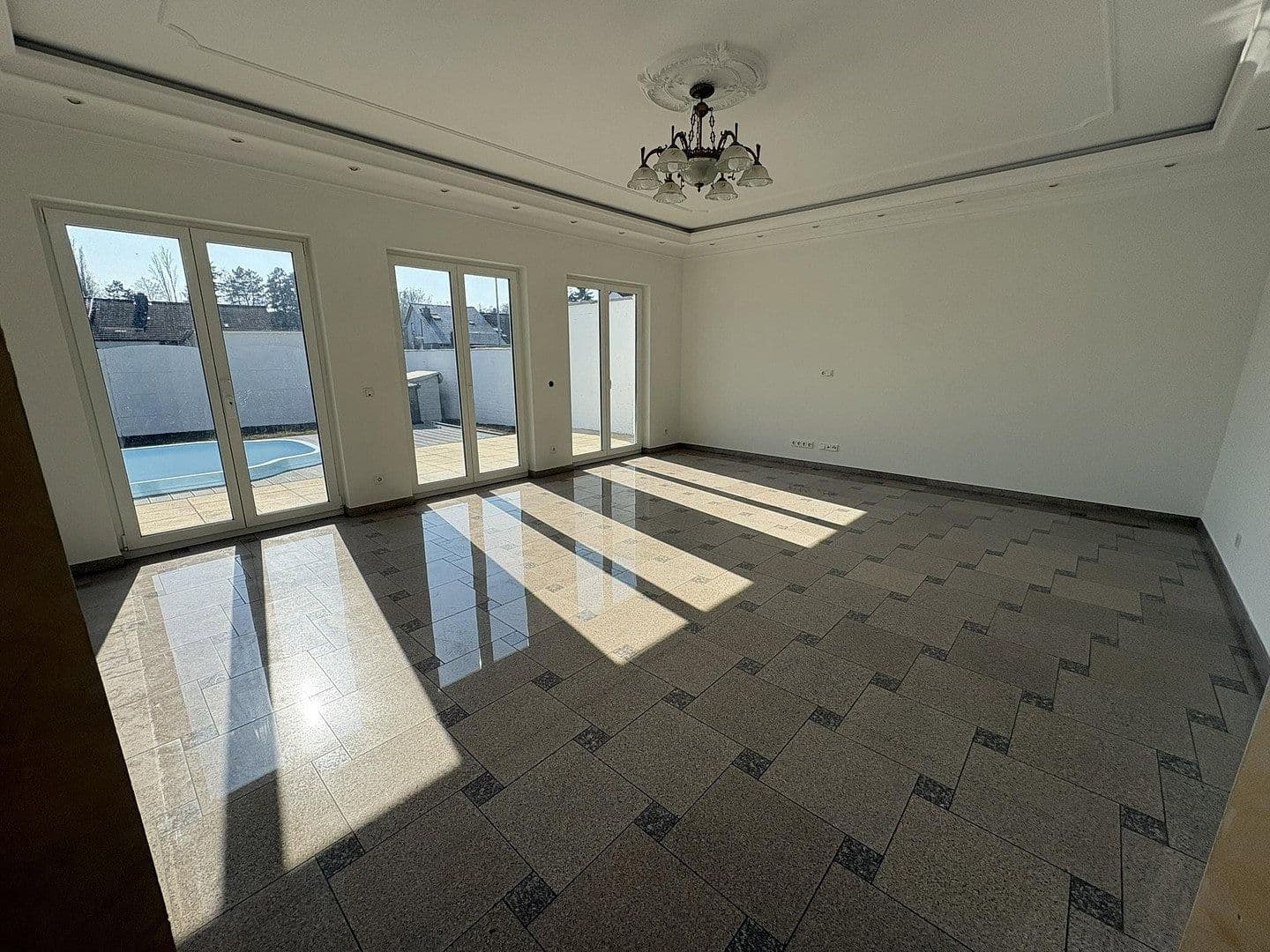 Predaj domu 116 m², pozemek 478 m², Rosengarten 27, Neuwied, Porýnie-Falcko Predaj domu 116 m², pozemek 478 m², Rosengarten 27, Neuwied, Porýnie-Falcko