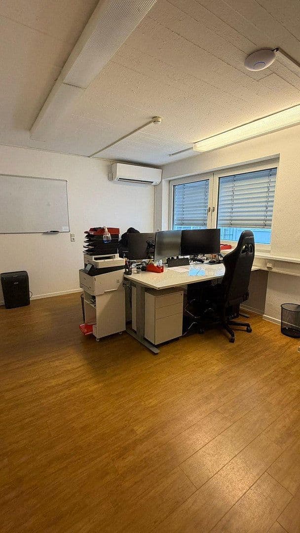 Prenájom kancelárie 932 m², Fußgönheim, Porýnie-Falcko Prenájom kancelárie 932 m², Fußgönheim, Porýnie-Falcko