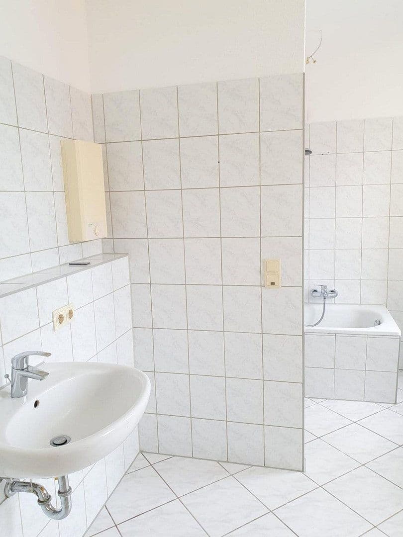 Prenájom bytu 5-izbový 143 m², Augustusburger Straße 54, Flöha, Sasko Prenájom bytu 5-izbový 143 m², Augustusburger Straße 54, Flöha, Sasko