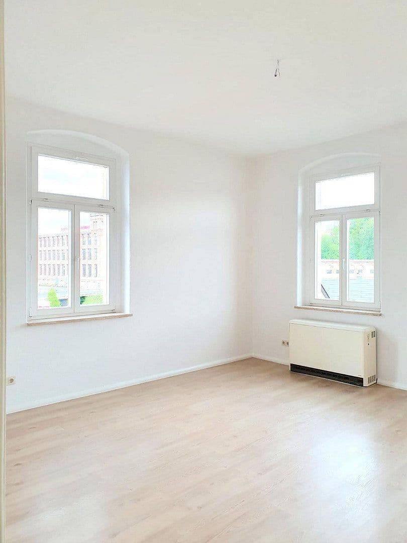 Prenájom bytu 5-izbový 143 m², Augustusburger Straße 54, Flöha, Sasko Prenájom bytu 5-izbový 143 m², Augustusburger Straße 54, Flöha, Sasko
