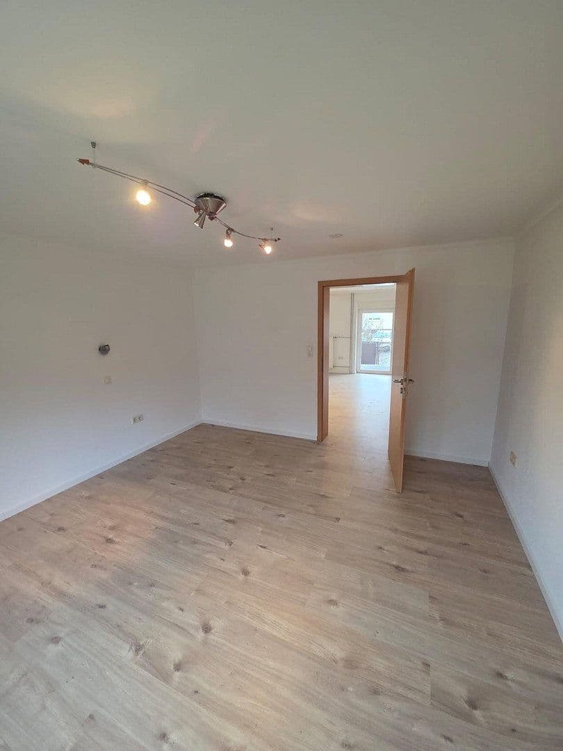 Prenájom bytu 2-izbový 59 m², Erlenweg 4, Mosbach, Bádensko-Wurttembersko Prenájom bytu 2-izbový 59 m², Erlenweg 4, Mosbach, Bádensko-Wurttembersko