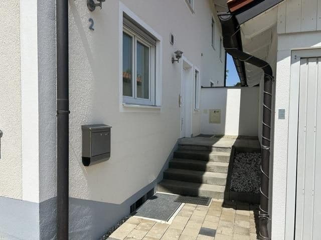 Predaj domu 150 m², pozemek 291 m², Brunnenstraße 2, Ottenhofen, Bavorsko Predaj domu 150 m², pozemek 291 m², Brunnenstraße 2, Ottenhofen, Bavorsko
