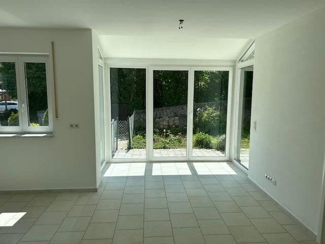 Predaj domu 150 m², pozemek 291 m², Brunnenstraße 2, Ottenhofen, Bavorsko Predaj domu 150 m², pozemek 291 m², Brunnenstraße 2, Ottenhofen, Bavorsko