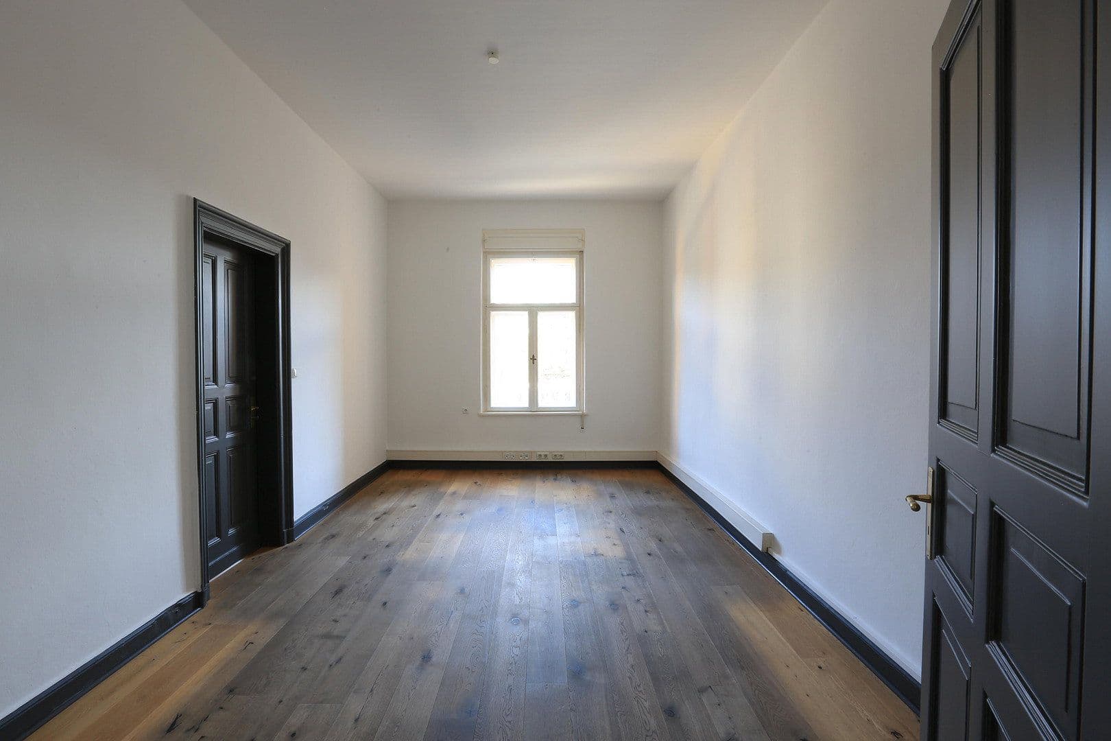 Prenájom kancelárie 321 m², Augsburg, Bavorsko Prenájom kancelárie 321 m², Augsburg, Bavorsko