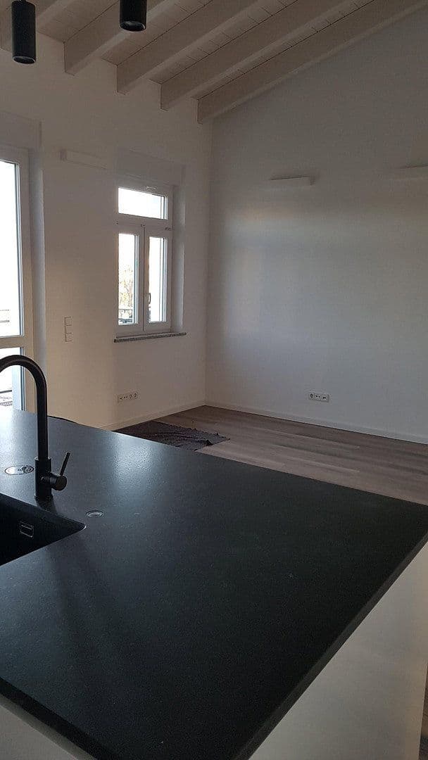 Prenájom bytu 4-izbový 100 m², Oelsnitzer Str. 19, Hof, Bavorsko Prenájom bytu 4-izbový 100 m², Oelsnitzer Str. 19, Hof, Bavorsko
