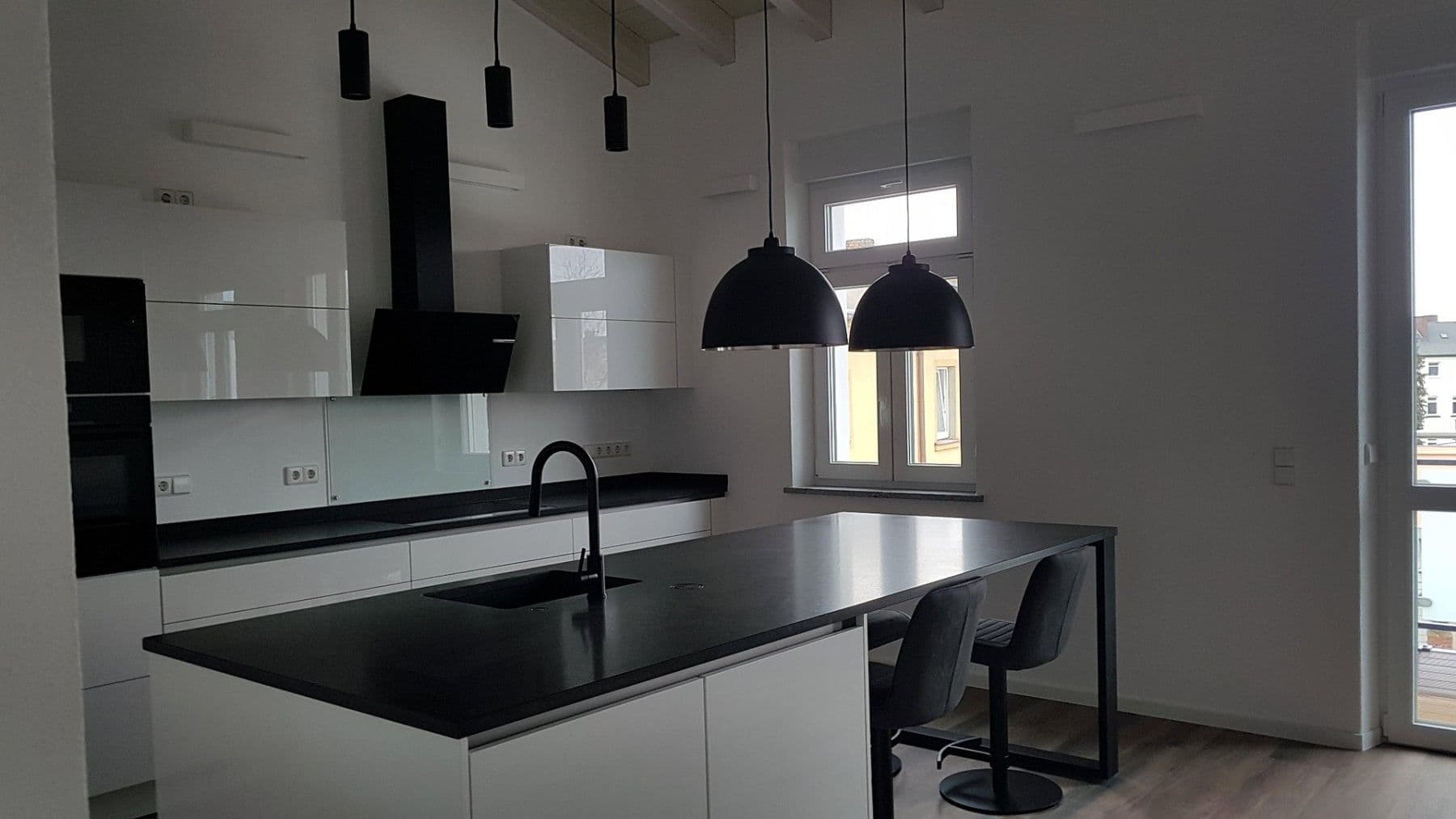 Prenájom bytu 4-izbový 100 m², Oelsnitzer Str. 19, Hof, Bavorsko Prenájom bytu 4-izbový 100 m², Oelsnitzer Str. 19, Hof, Bavorsko