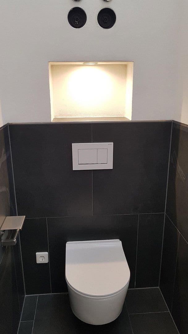 Prenájom bytu 4-izbový 100 m², Oelsnitzer Str. 19, Hof, Bavorsko Prenájom bytu 4-izbový 100 m², Oelsnitzer Str. 19, Hof, Bavorsko
