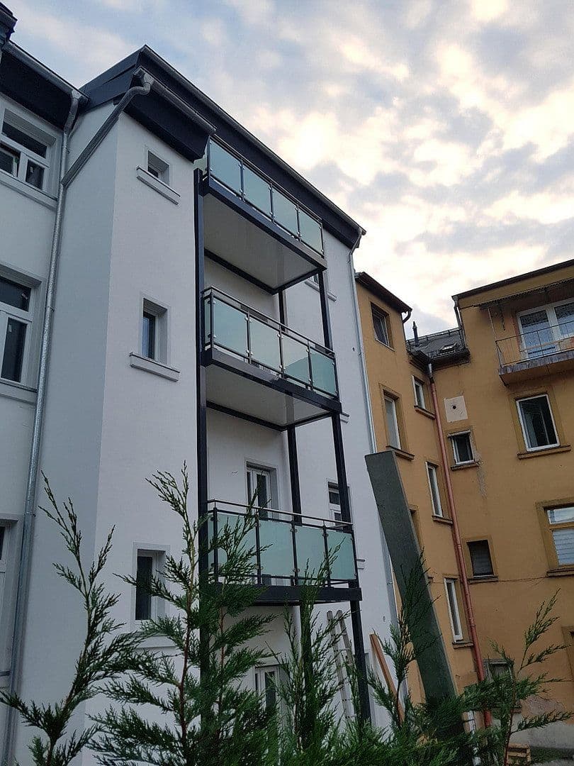 Prenájom bytu 4-izbový 100 m², Oelsnitzer Str. 19, Hof, Bavorsko Prenájom bytu 4-izbový 100 m², Oelsnitzer Str. 19, Hof, Bavorsko