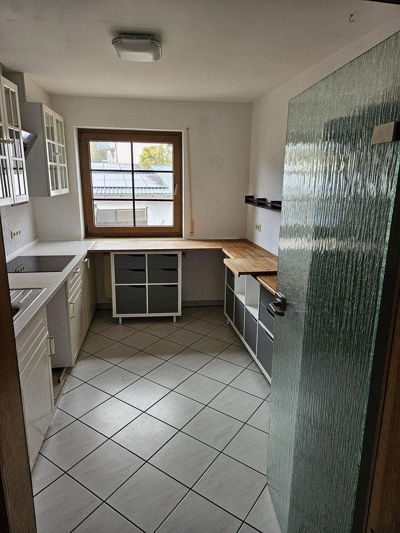Prenájom bytu 3-izbový 97 m², Ingelheim am Rhein, Porýnie-Falcko Prenájom bytu 3-izbový 97 m², Ingelheim am Rhein, Porýnie-Falcko