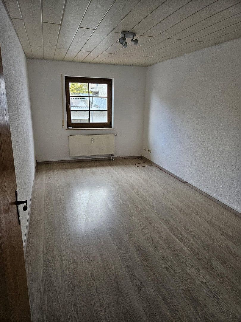 Prenájom bytu 3-izbový 97 m², Ingelheim am Rhein, Porýnie-Falcko Prenájom bytu 3-izbový 97 m², Ingelheim am Rhein, Porýnie-Falcko