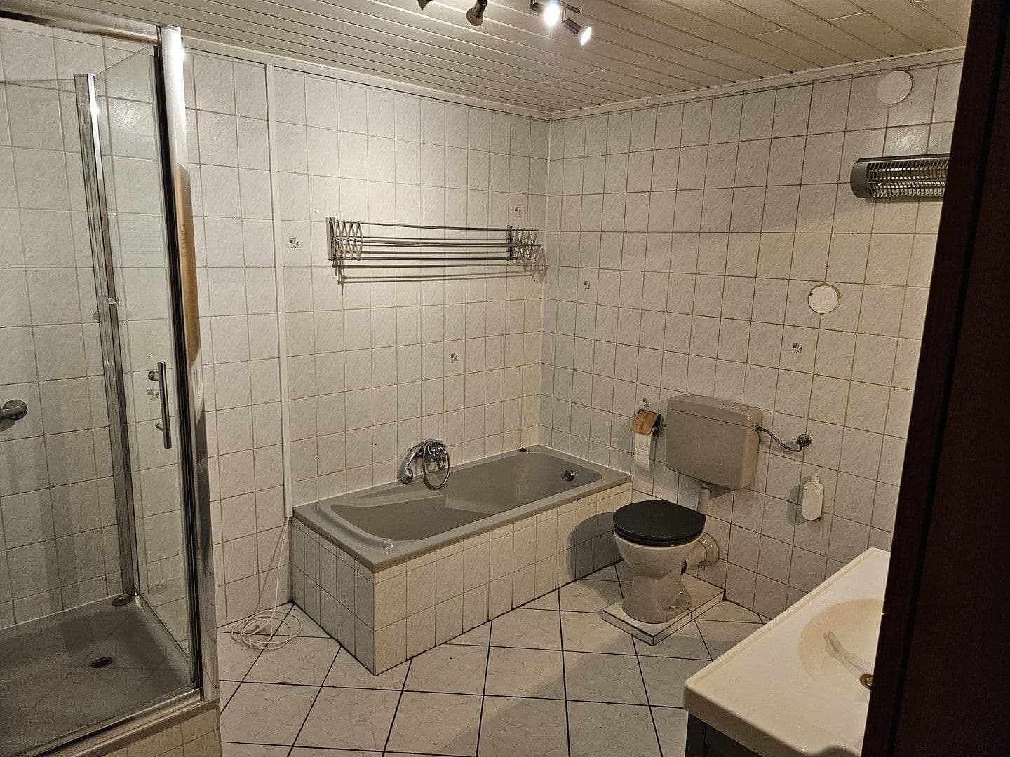 Prenájom bytu 3-izbový 97 m², Ingelheim am Rhein, Porýnie-Falcko Prenájom bytu 3-izbový 97 m², Ingelheim am Rhein, Porýnie-Falcko