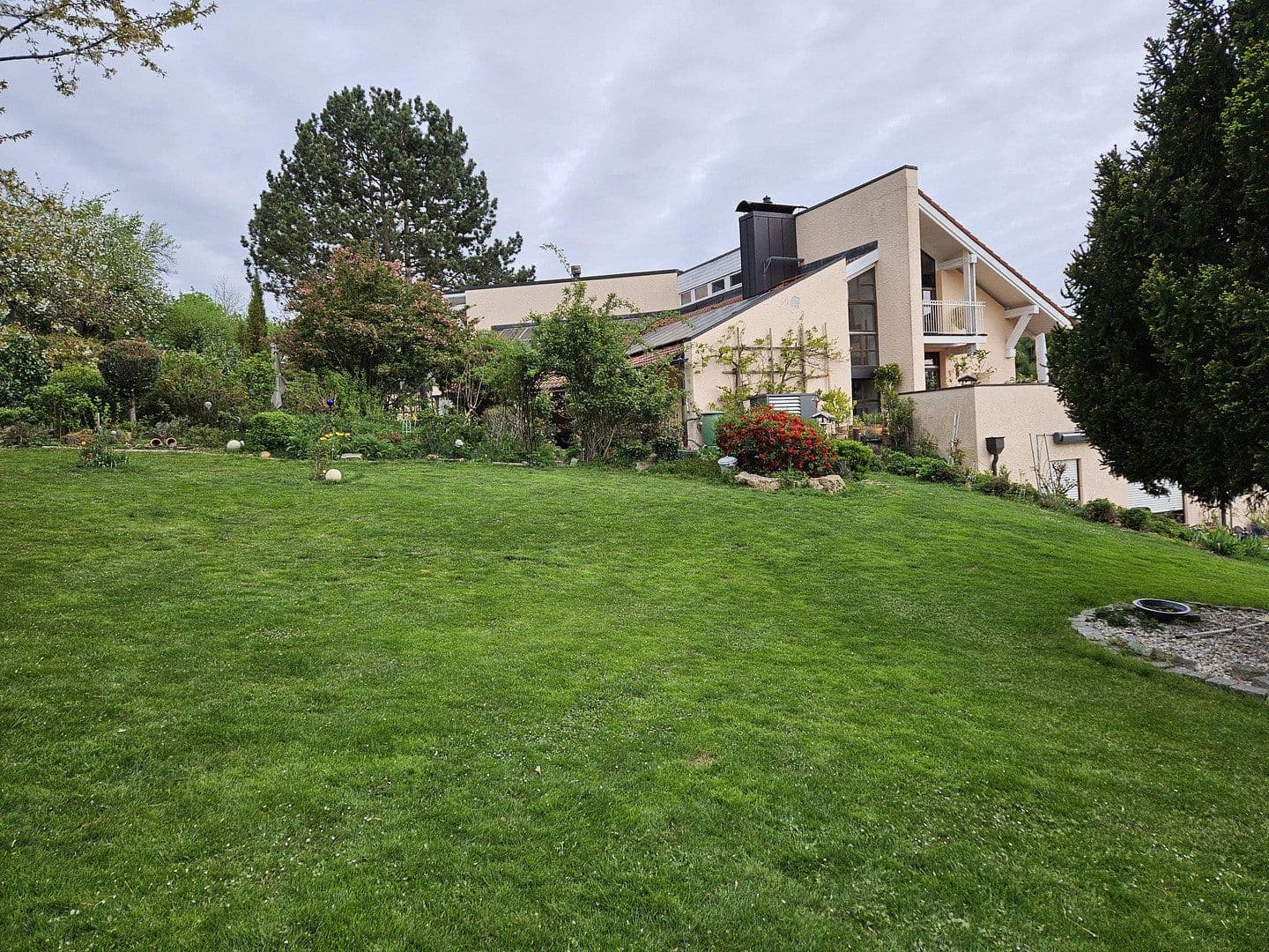 Predaj domu 290 m², pozemek 2.800 m², Pfarrkirchen, Bavorsko Predaj domu 290 m², pozemek 2.800 m², Pfarrkirchen, Bavorsko