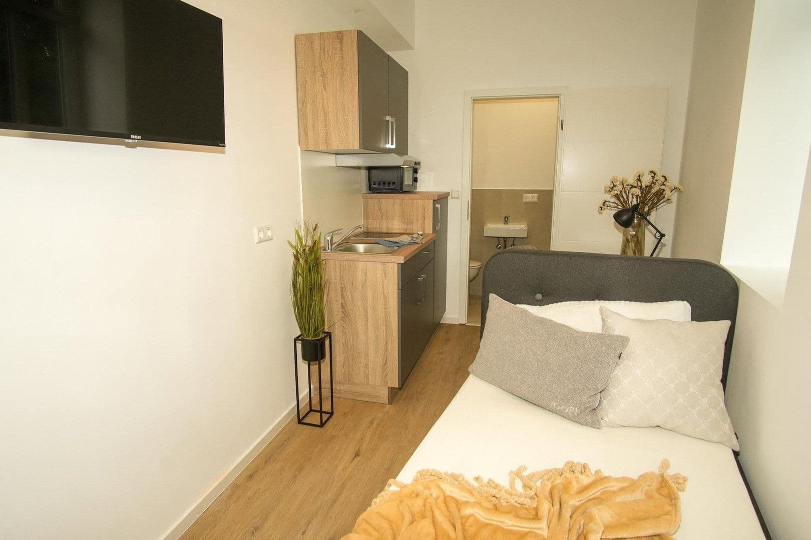 Prenájom bytu 1-izbový 15 m², Badener Str. 34, Karlsruhe, Bádensko-Wurttembersko Prenájom bytu 1-izbový 15 m², Badener Str. 34, Karlsruhe, Bádensko-Wurttembersko