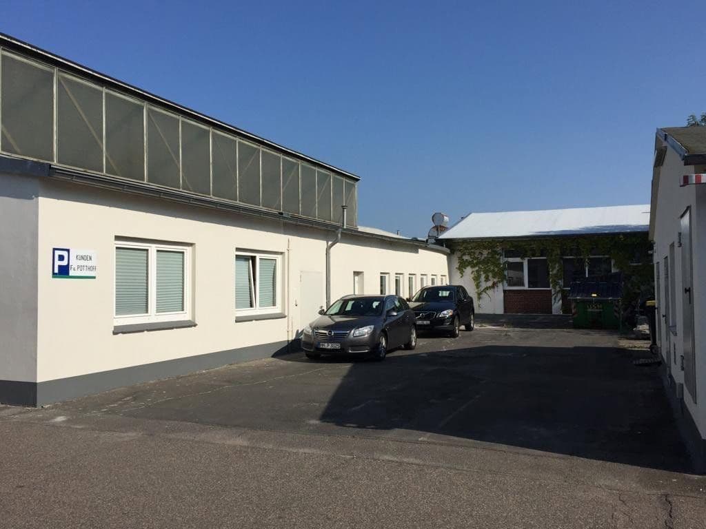 Prenájom nebytového priestoru 500 m², Pinneberg, Šlezvicko-Holštajnsko Prenájom nebytového priestoru 500 m², Pinneberg, Šlezvicko-Holštajnsko