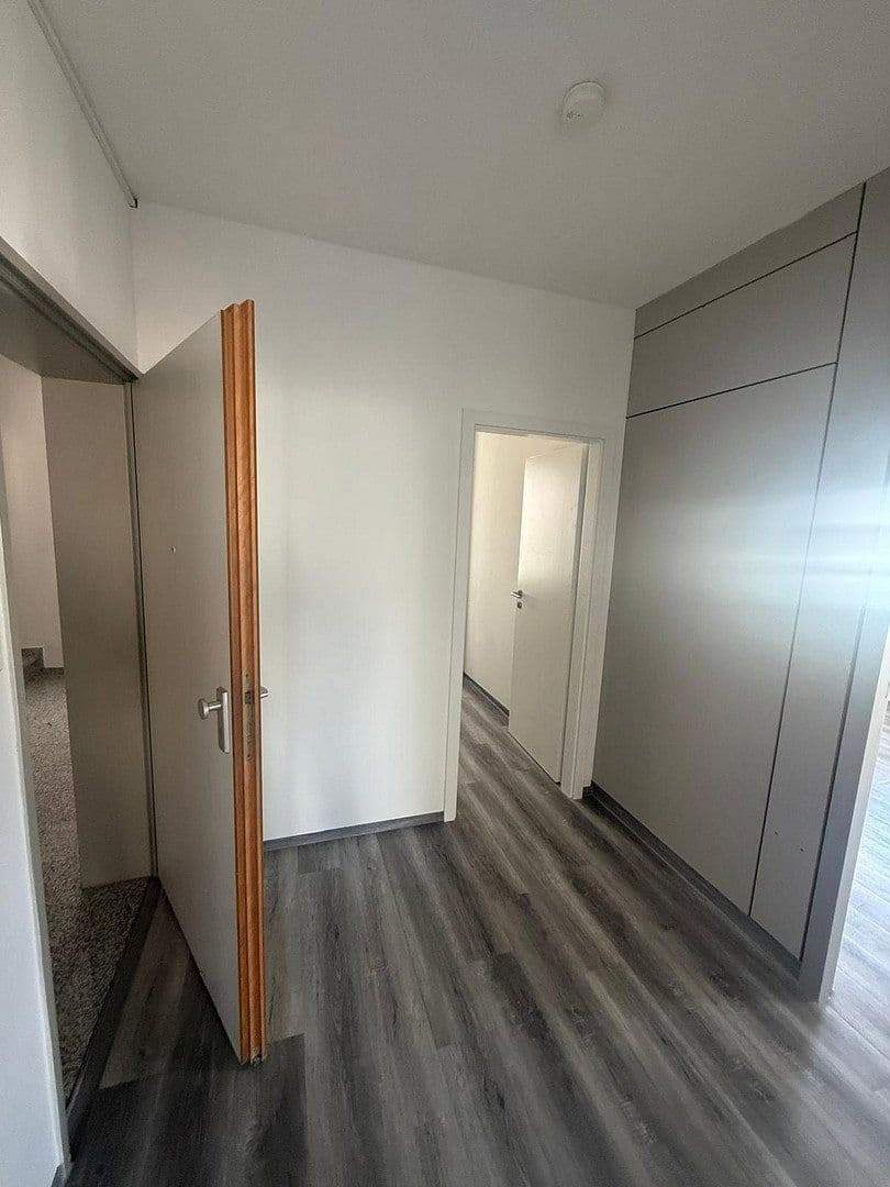 Prenájom bytu 3-izbový 90 m², Schwabstraße 6, Sigmaringen, Bádensko-Wurttembersko Prenájom bytu 3-izbový 90 m², Schwabstraße 6, Sigmaringen, Bádensko-Wurttembersko