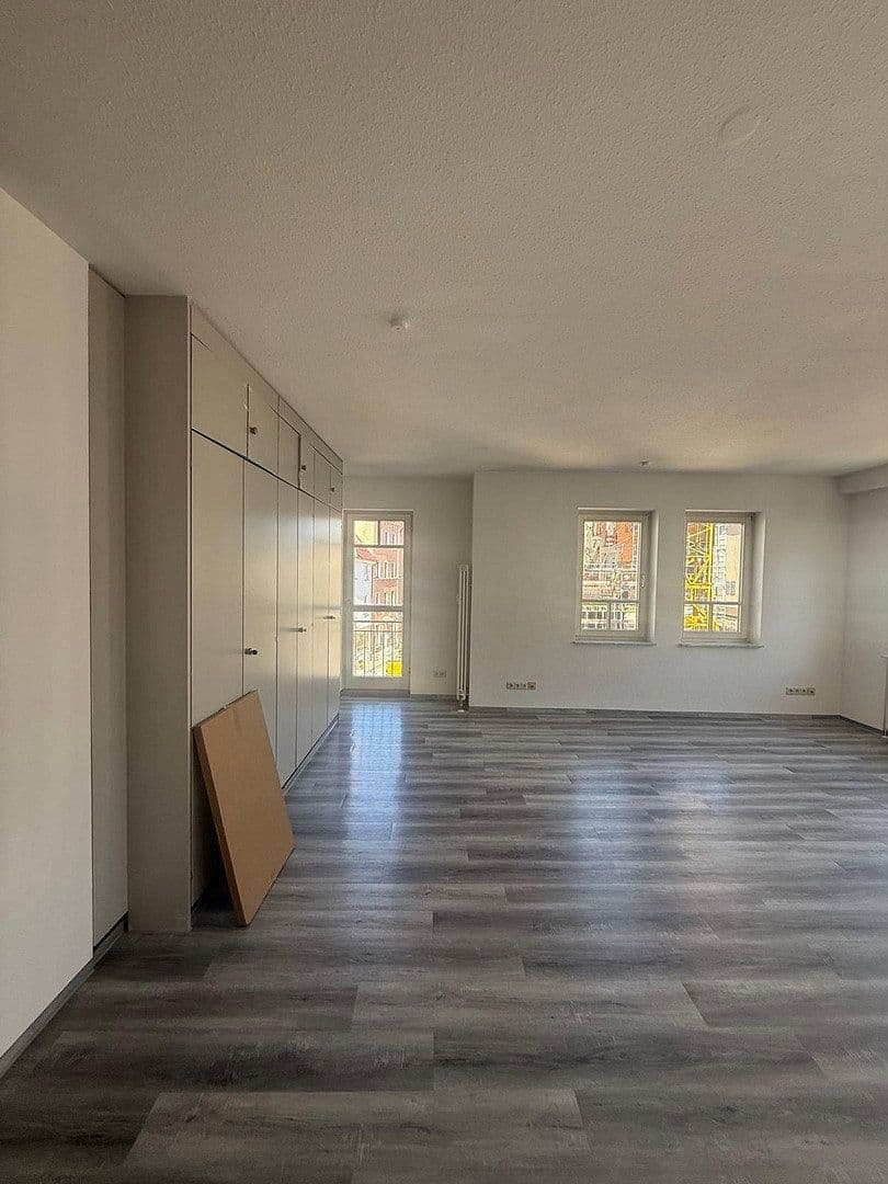 Prenájom bytu 3-izbový 90 m², Schwabstraße 6, Sigmaringen, Bádensko-Wurttembersko Prenájom bytu 3-izbový 90 m², Schwabstraße 6, Sigmaringen, Bádensko-Wurttembersko