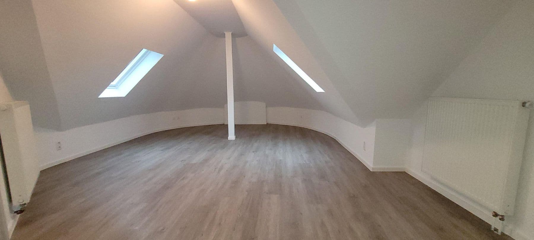 Predaj domu 250 m², pozemek 2.284 m², Schwerin, Meklenbursko-Predpomoransko Predaj domu 250 m², pozemek 2.284 m², Schwerin, Meklenbursko-Predpomoransko