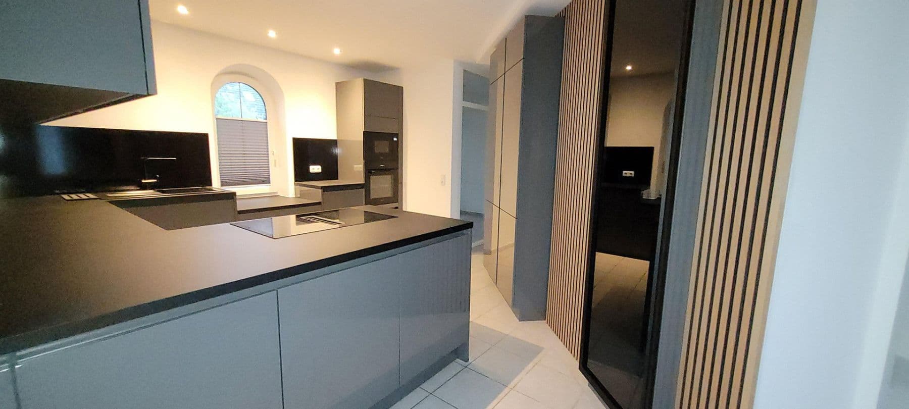 Predaj domu 250 m², pozemek 2.284 m², Schwerin, Meklenbursko-Predpomoransko Predaj domu 250 m², pozemek 2.284 m², Schwerin, Meklenbursko-Predpomoransko