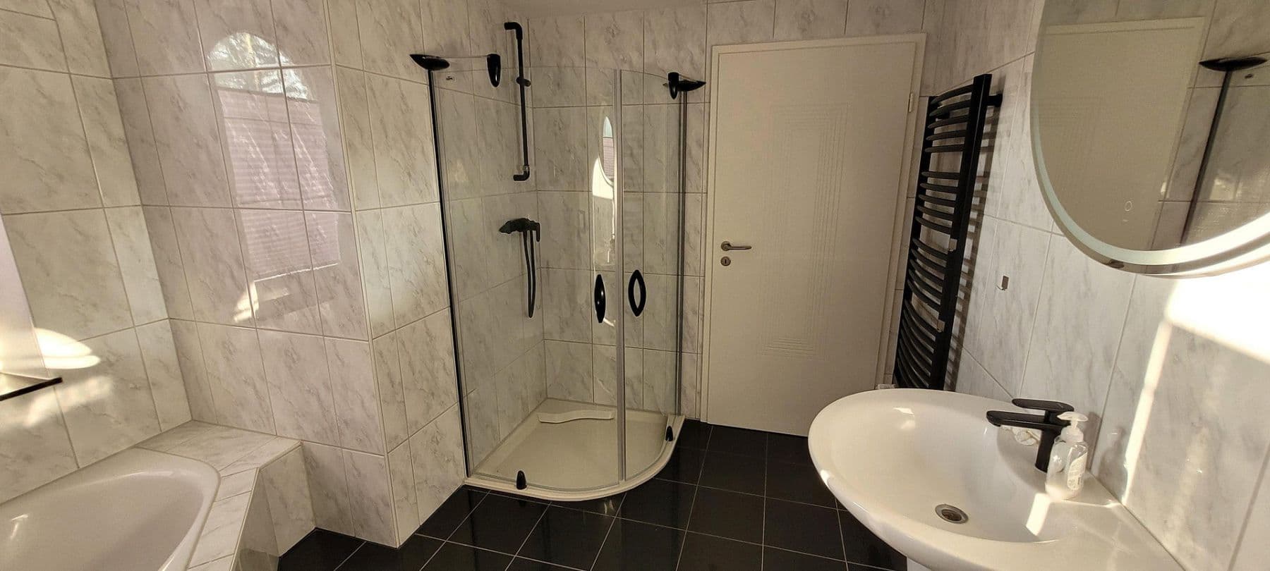 Predaj domu 250 m², pozemek 2.284 m², Schwerin, Meklenbursko-Predpomoransko Predaj domu 250 m², pozemek 2.284 m², Schwerin, Meklenbursko-Predpomoransko