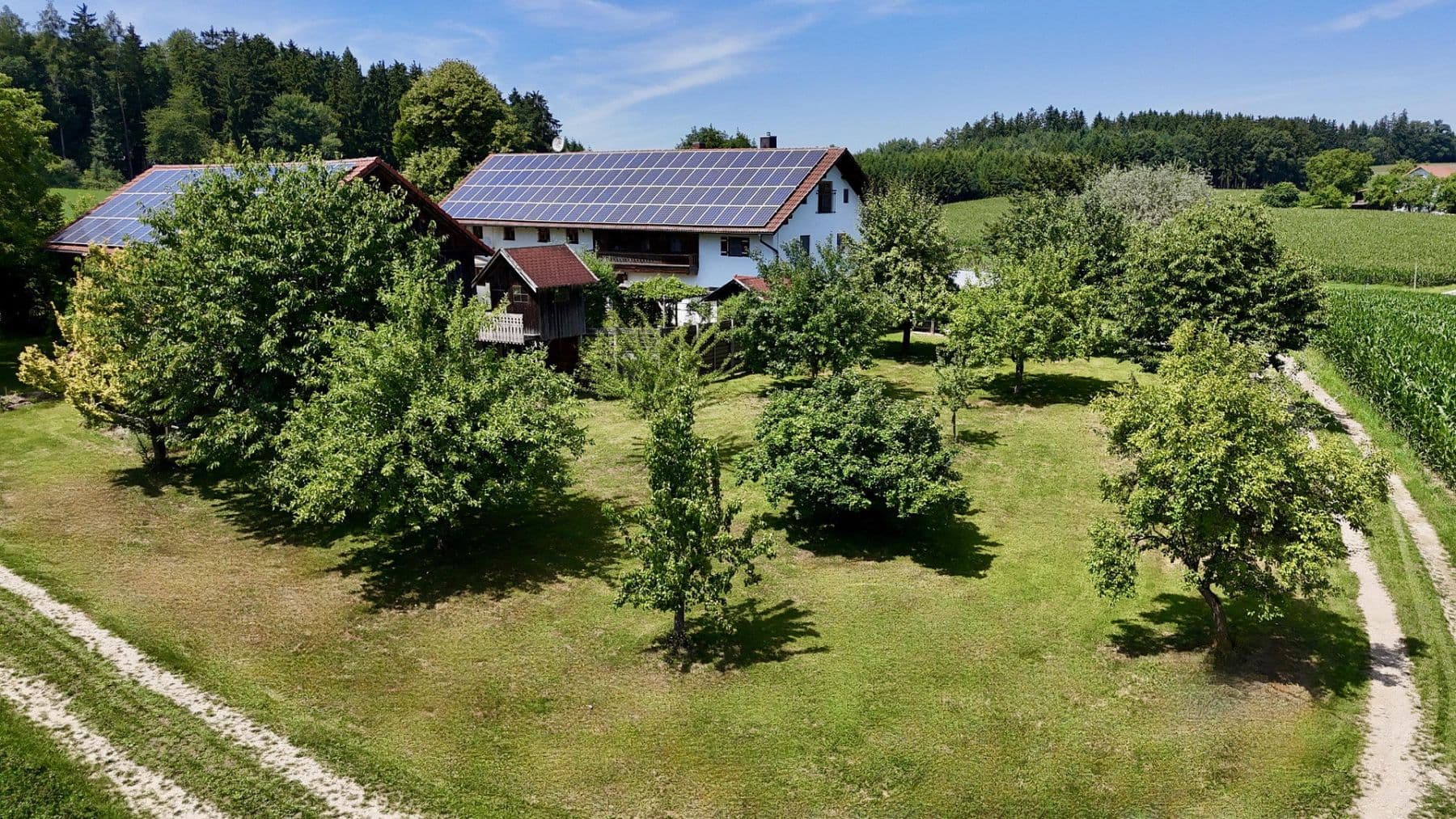 Predaj domu 340 m², pozemek 5.400 m², Massing, Bavorsko Predaj domu 340 m², pozemek 5.400 m², Massing, Bavorsko