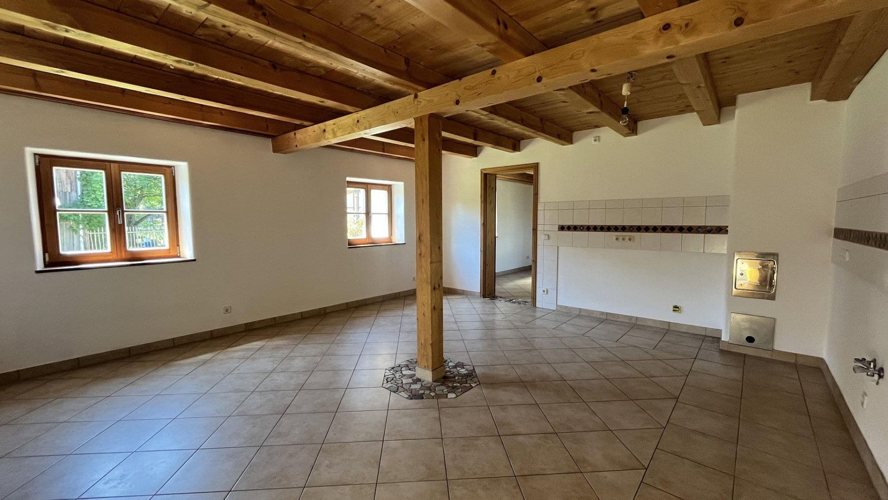Predaj domu 340 m², pozemek 5.400 m², Massing, Bavorsko Predaj domu 340 m², pozemek 5.400 m², Massing, Bavorsko
