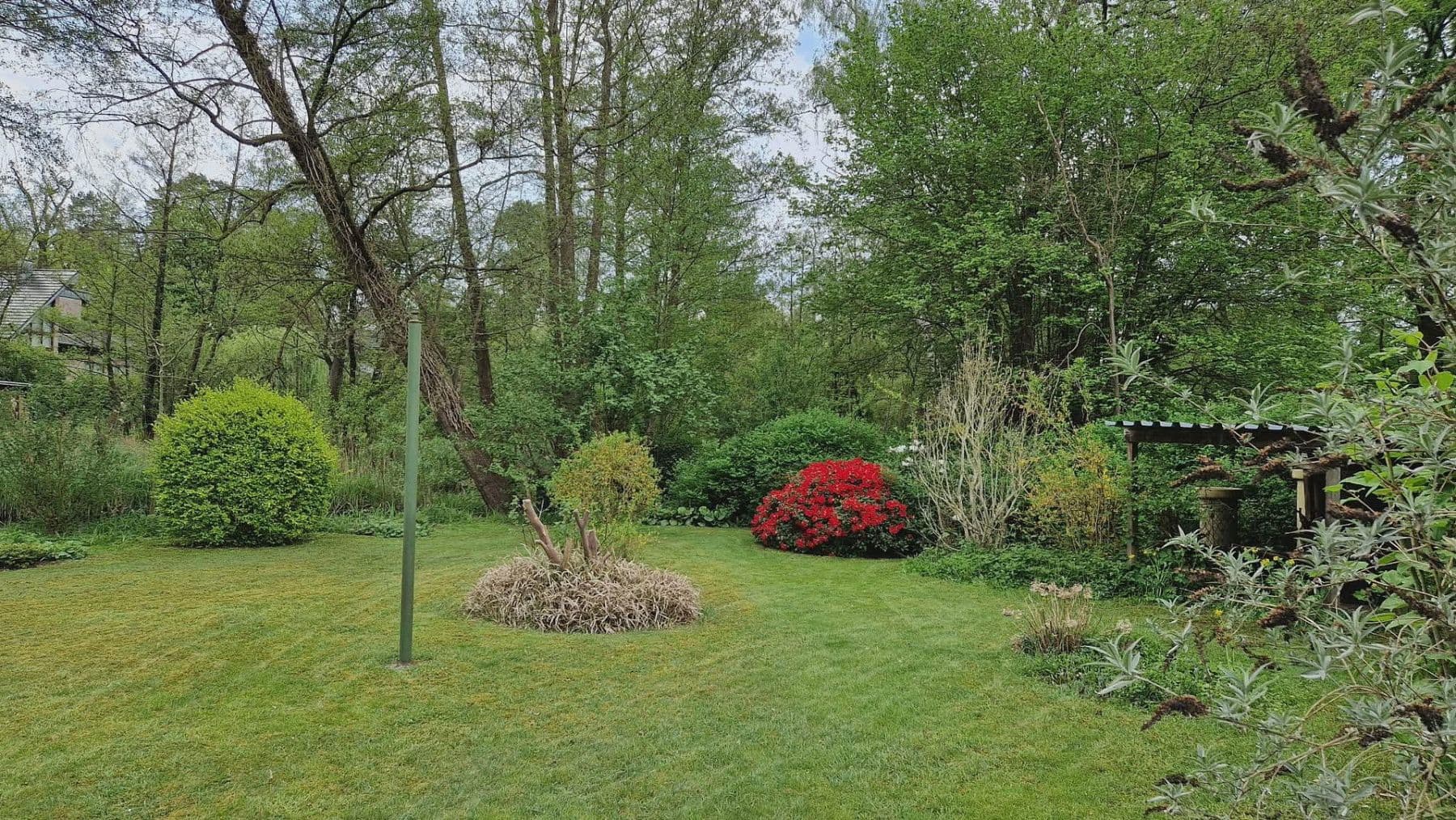 Predaj domu 115 m², pozemek 2.082 m², Lindenallee 43, Mühlenbecker Land, Brandenbursko Predaj domu 115 m², pozemek 2.082 m², Lindenallee 43, Mühlenbecker Land, Brandenbursko