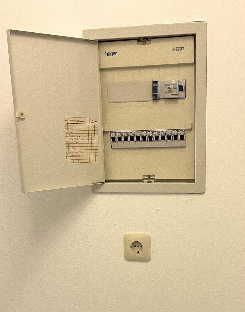 Predaj bytu 2-izbový 75 m², Brinkum, Dolné Sasko Predaj bytu 2-izbový 75 m², Brinkum, Dolné Sasko