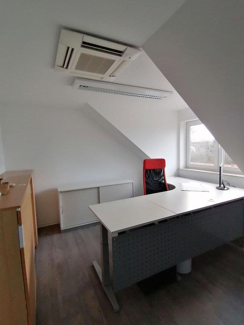 Prenájom kancelárie 90 m², Satowerstraße 75c, Kritzmow, Meklenbursko-Predpomoransko Prenájom kancelárie 90 m², Satowerstraße 75c, Kritzmow, Meklenbursko-Predpomoransko