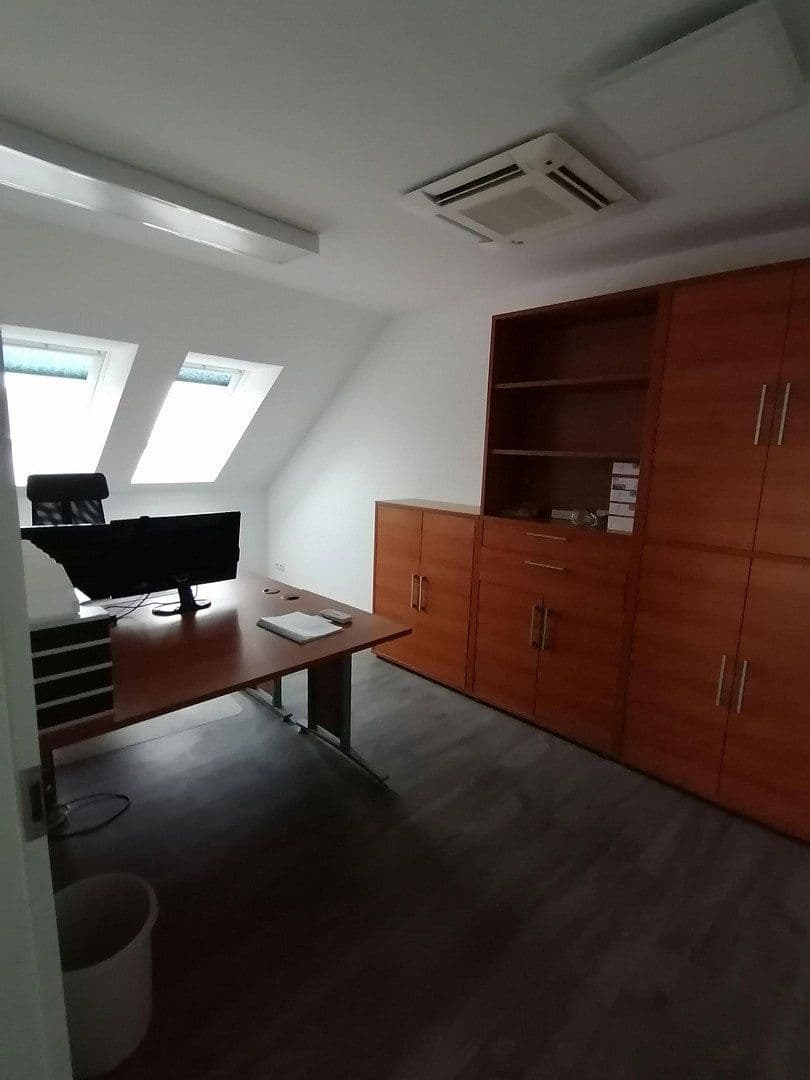 Prenájom kancelárie 90 m², Satowerstraße 75c, Kritzmow, Meklenbursko-Predpomoransko Prenájom kancelárie 90 m², Satowerstraße 75c, Kritzmow, Meklenbursko-Predpomoransko