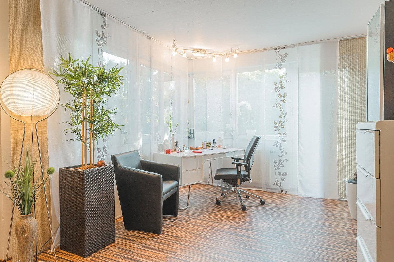 Predaj domu 283 m², pozemek 433 m², Weissach, Bádensko-Wurttembersko Predaj domu 283 m², pozemek 433 m², Weissach, Bádensko-Wurttembersko