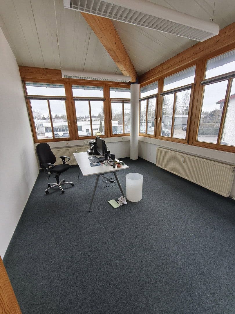 Prenájom kancelárie 22 m², Rudolf Diesel Strasse 7b, Landsberg, Bavorsko Prenájom kancelárie 22 m², Rudolf Diesel Strasse 7b, Landsberg, Bavorsko