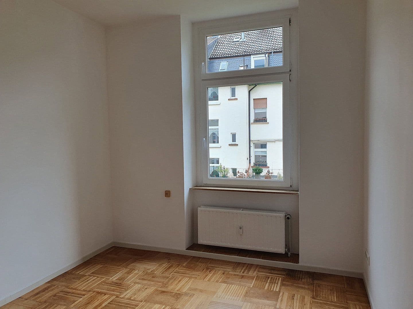 Prenájom bytu 3-izbový 90 m², Wuppertal OT Barmen, Severné Porýnie - Westfálsko Prenájom bytu 3-izbový 90 m², Wuppertal OT Barmen, Severné Porýnie - Westfálsko